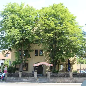 Gruner Baum Kro